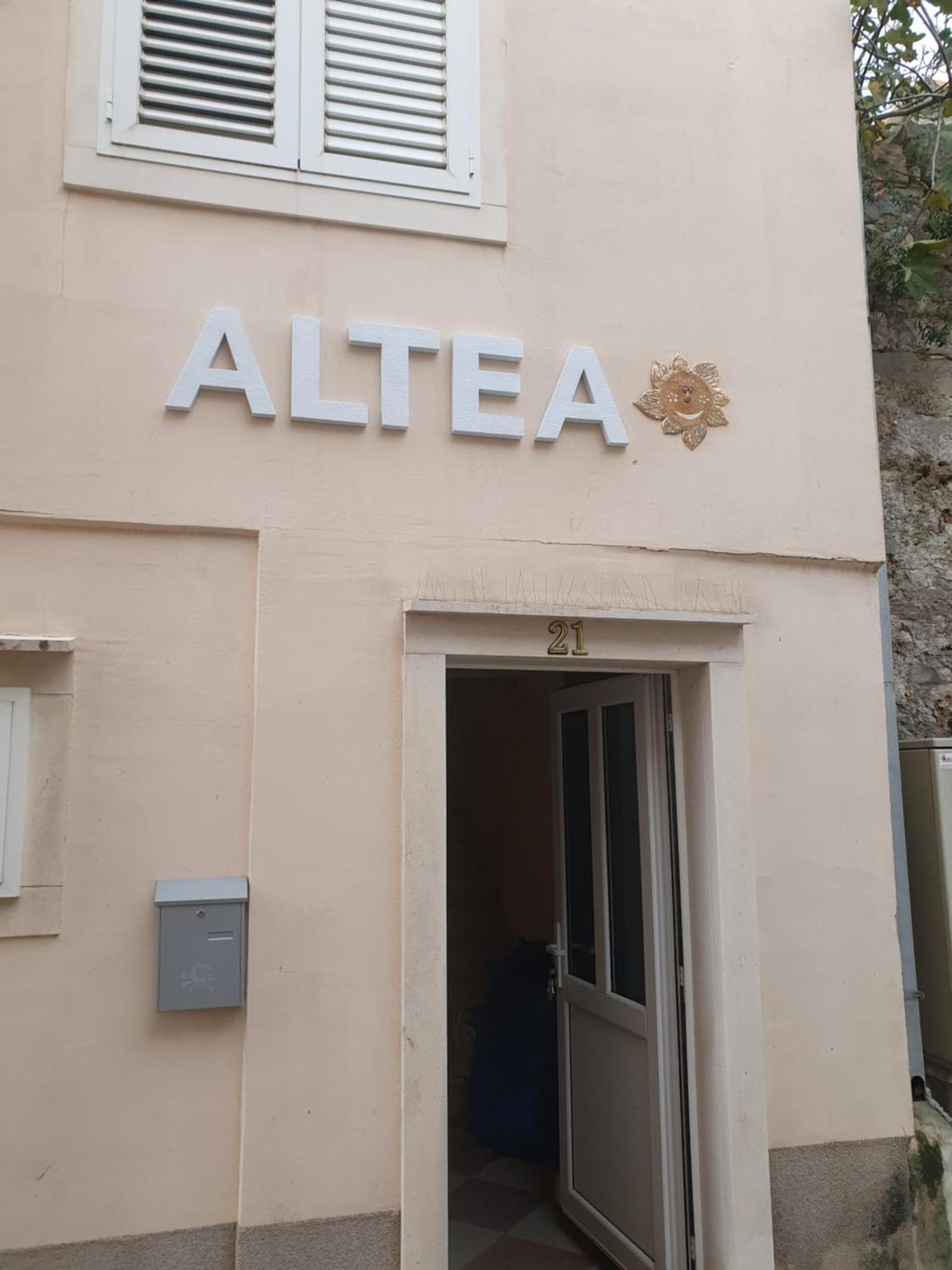 Altea Holidey Home With Jacuzzi And Free Parking Μακάρσκα Εξωτερικό φωτογραφία